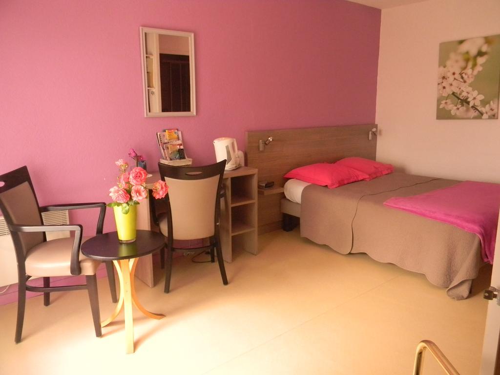 ז'ונזאק Residence Hoteliere Helios מראה חיצוני תמונה